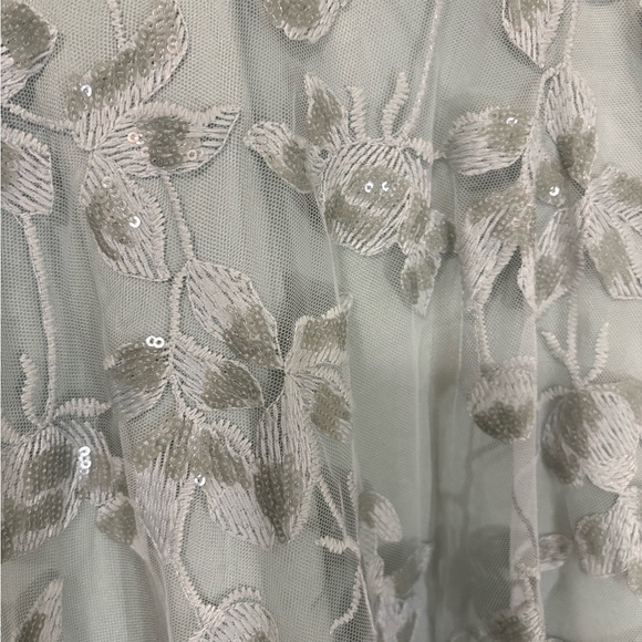 Beautiful dusty sage mother of the bride dress. - Picture 9 of 12